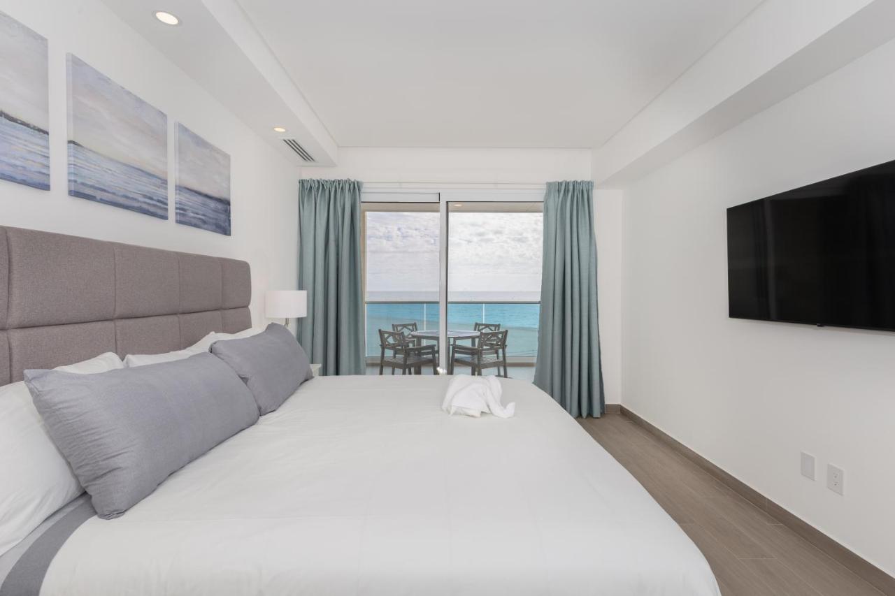 Brand New Contemporary 2 Bd Oceanfront Condo At Encantame Towers Verano E302 Playa Encanto Exterior foto